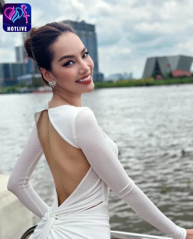 Lê Hoàng Phương-hotlive