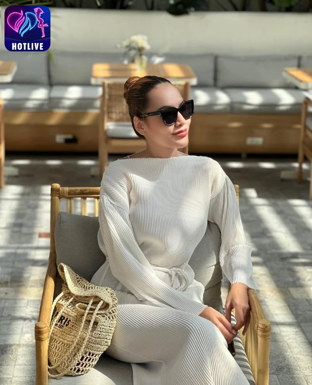 Lê Hoàng Phương-hotlive