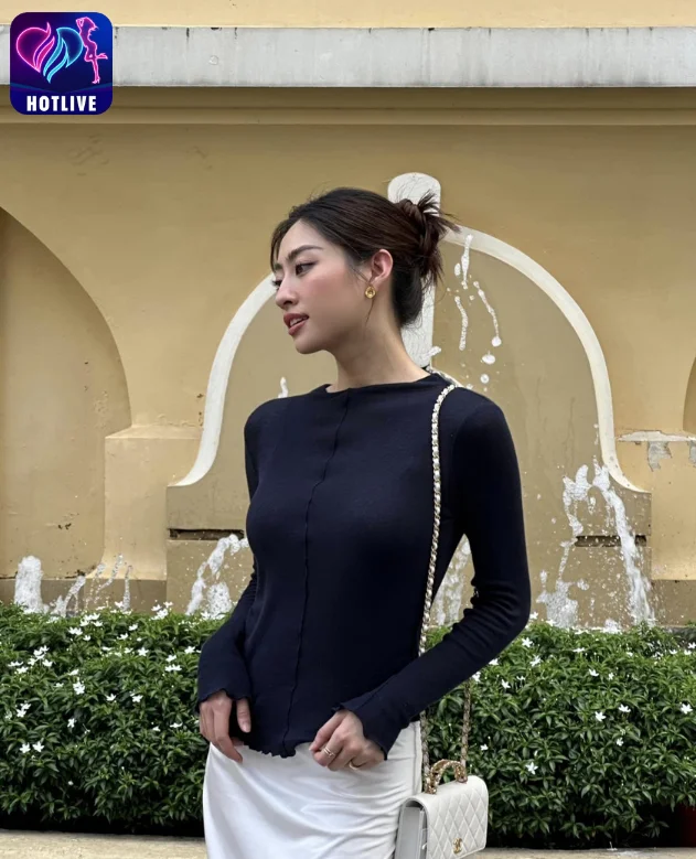 Lương Thùy Linh-hotlive 