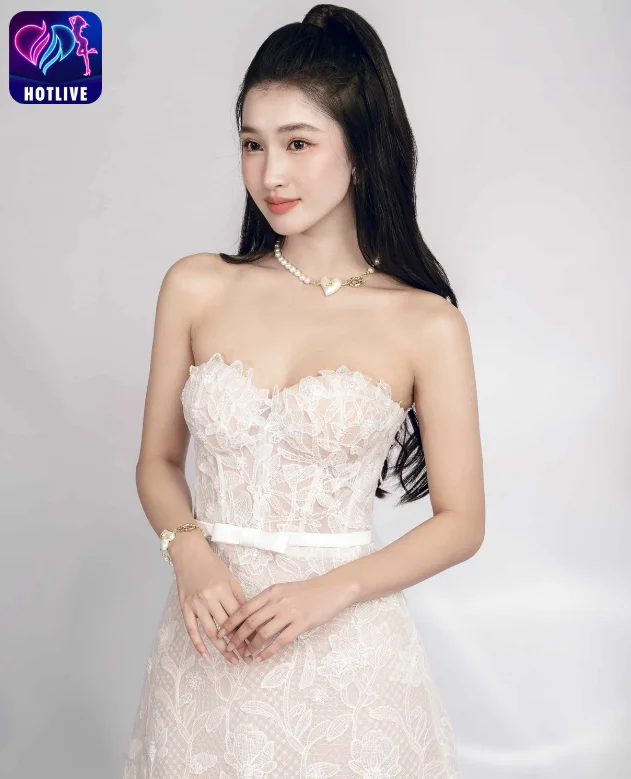 Phương Nhi-hotlive 