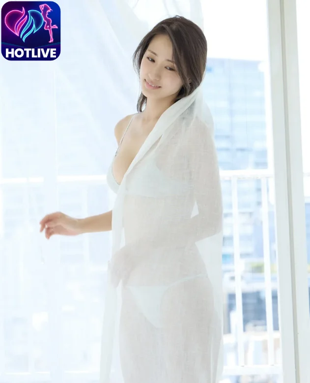 Ayano Sumita-Hotlive