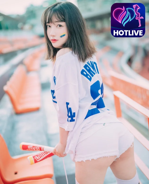 Son Ye-eun-Hotlive