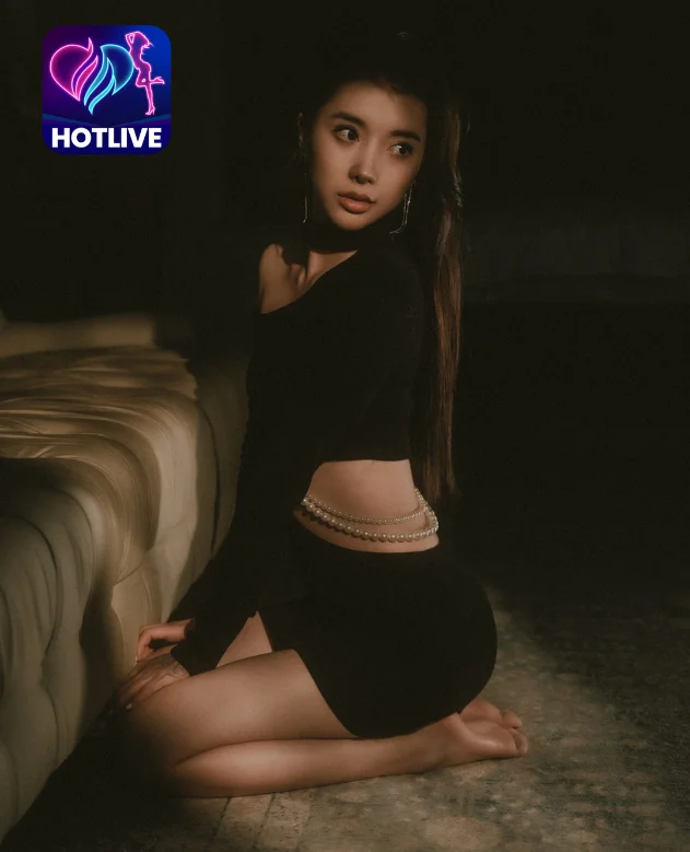 Yue Yue-Hotlive
